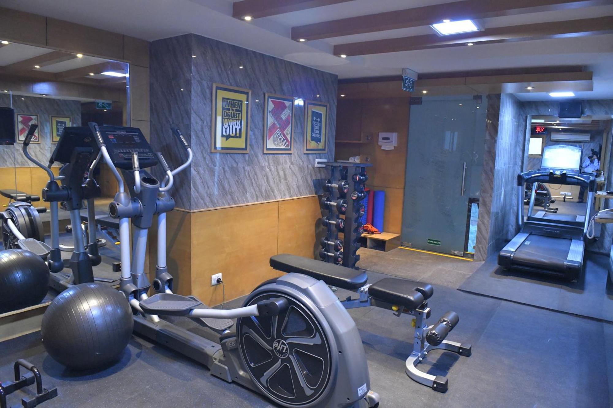 Park Inn By Radisson,South Delhi New Delhi Eksteriør billede A gym in a hotel